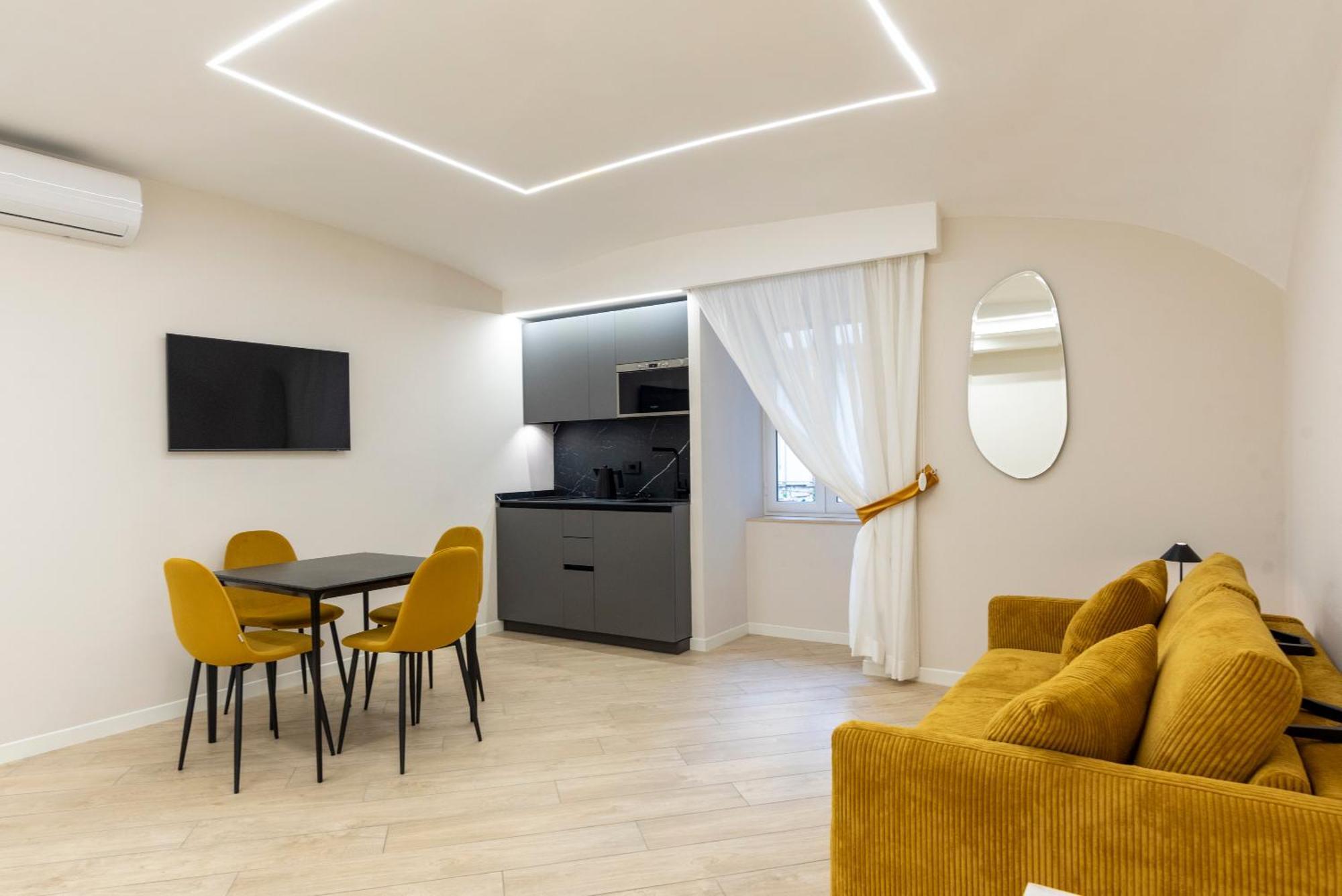 Apartment Chiatamone Seafront